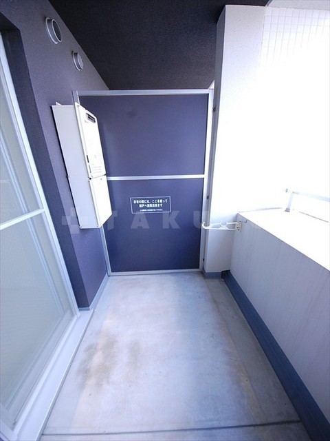 13/27 バルコニー