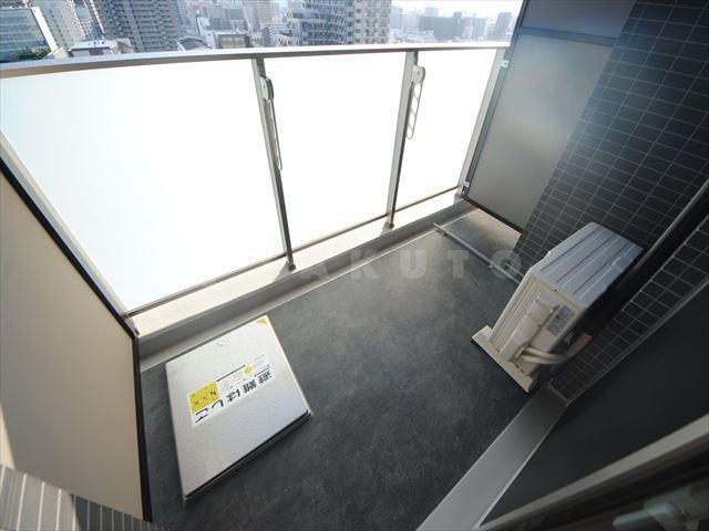 21/28 バルコニー