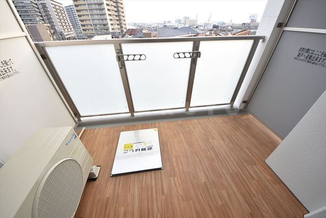 25/30 バルコニー