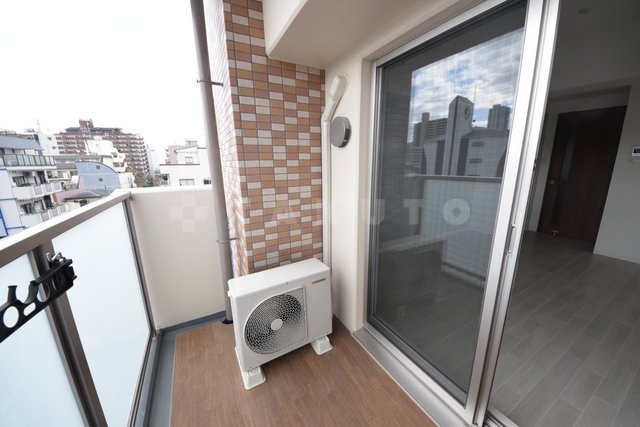 17/27 バルコニー