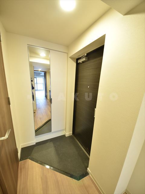 13/30 玄関