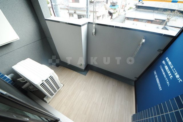 19/30 バルコニー