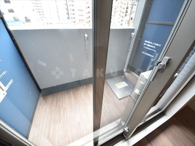 23/30 バルコニー