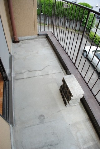 23/30 バルコニー