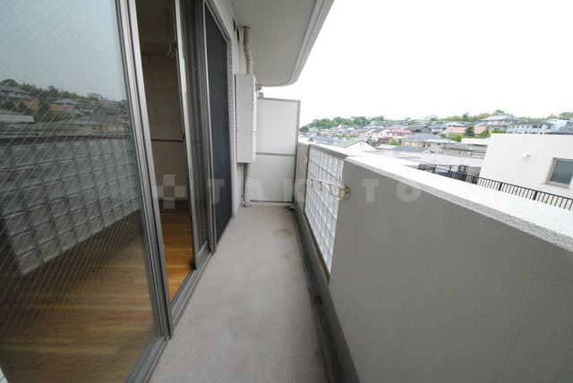 18/28 バルコニー