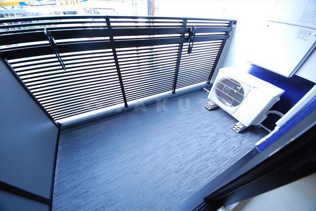 25/30 バルコニー