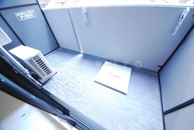 27/30 バルコニー