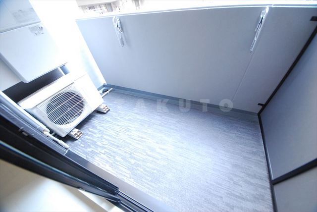 27/30 バルコニー