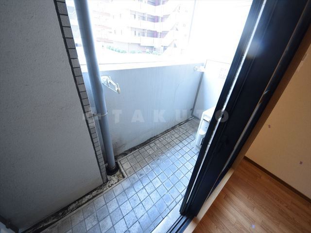 15/28 バルコニー