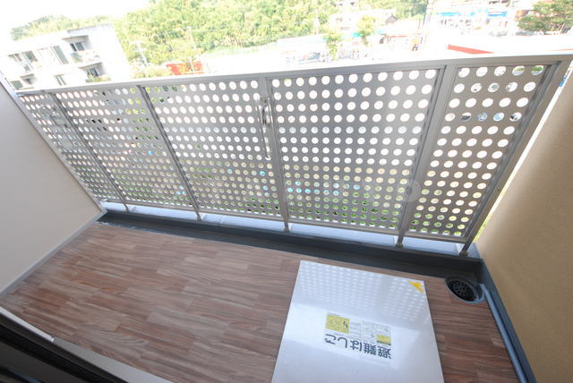 19/30 バルコニー