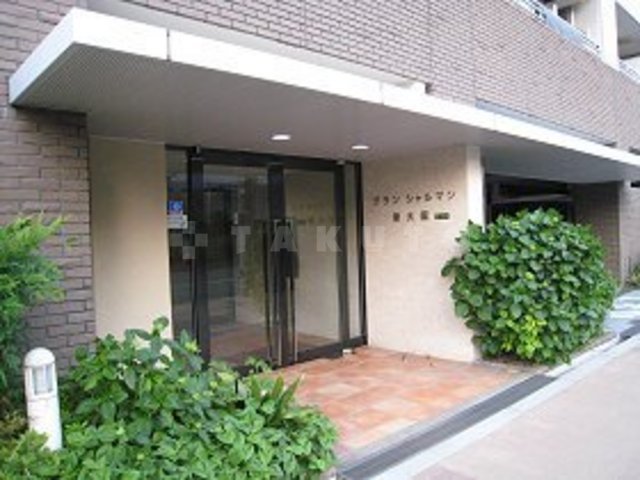 16/26 エントランス