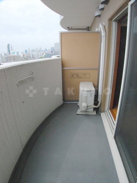 16/27 バルコニー