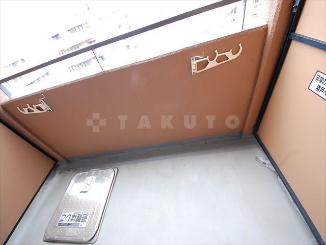 18/27 バルコニー