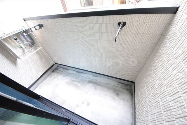 23/30 バルコニー