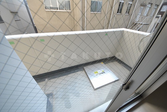 13/30 バルコニー