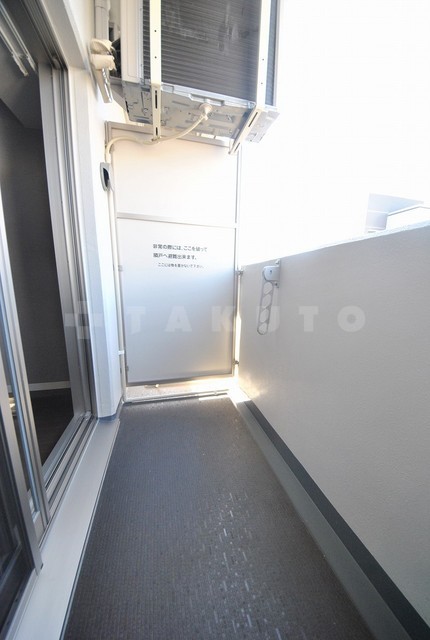 23/30 バルコニー