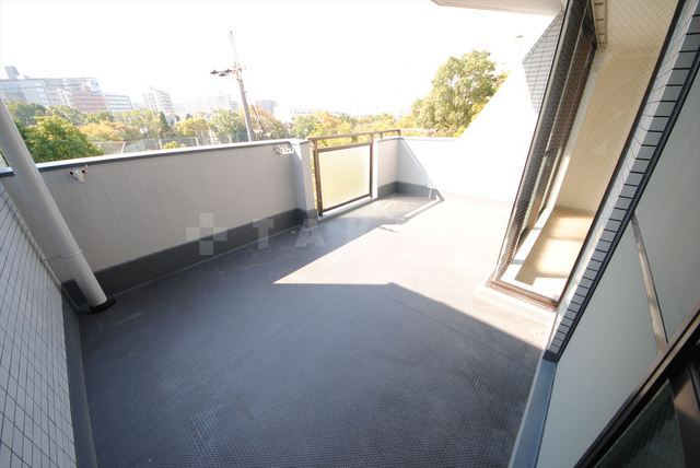 18/30 バルコニー