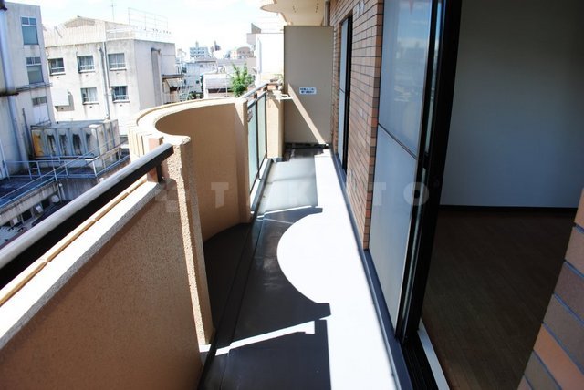 14/23 バルコニー