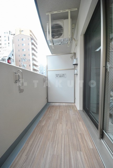 23/30 バルコニー