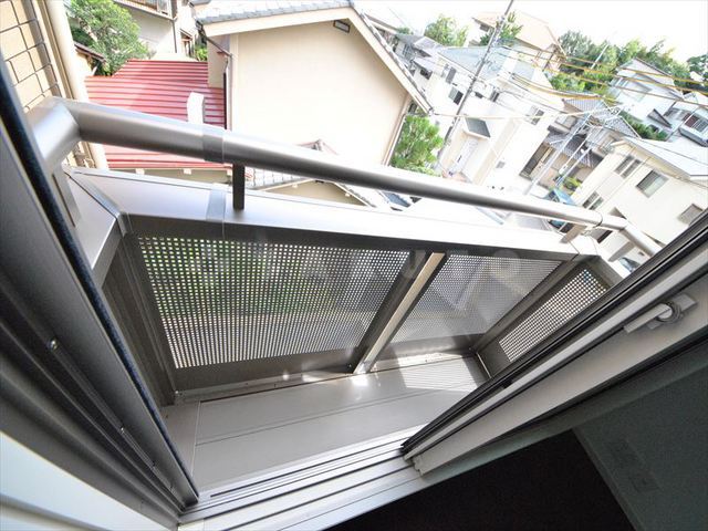 26/30 バルコニー