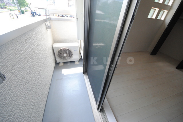 15/26 バルコニー