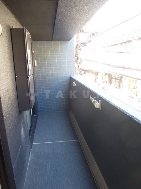 18/30 バルコニー