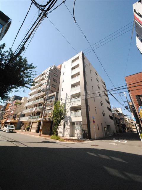 JESUS SQUARE nippombashi外観写真