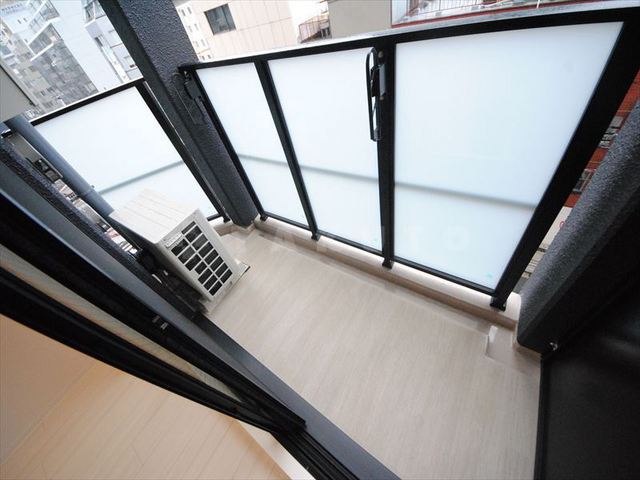 19/30 バルコニー