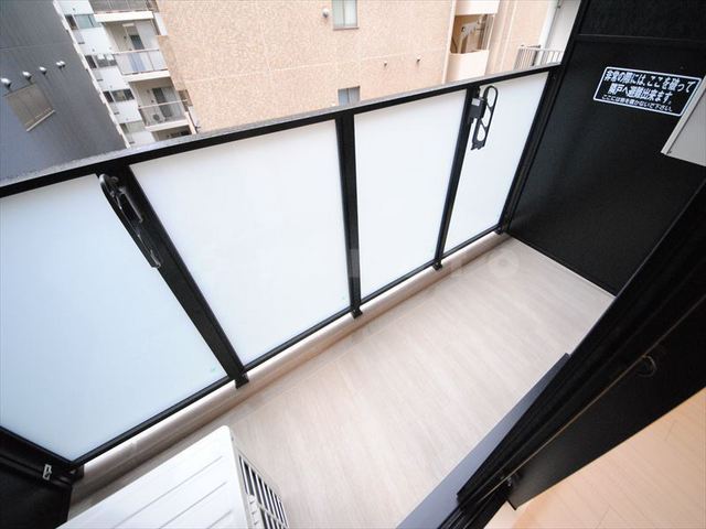 18/30 バルコニー