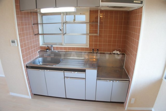6/10 キッチン