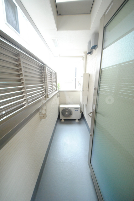 20/30 バルコニー