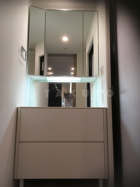 15/30 洗面