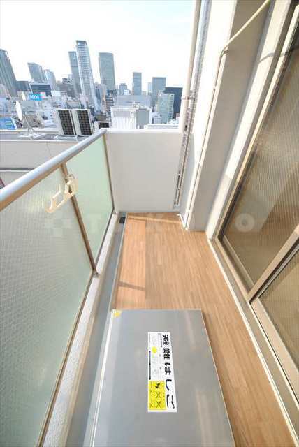 16/28 バルコニー