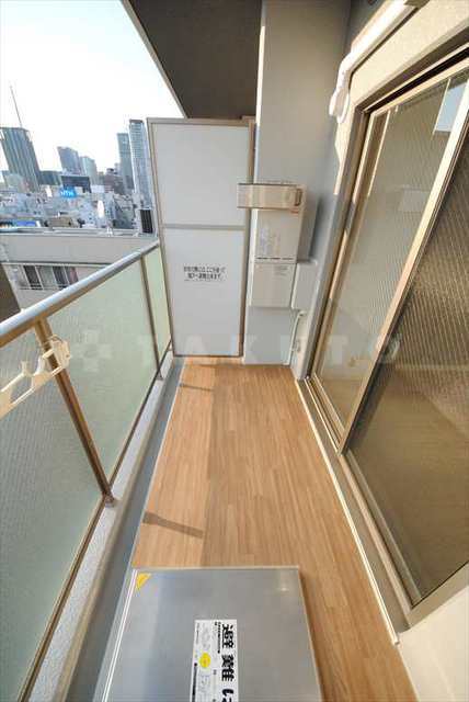 15/28 バルコニー