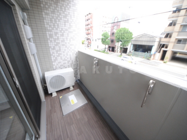 18/28 バルコニー