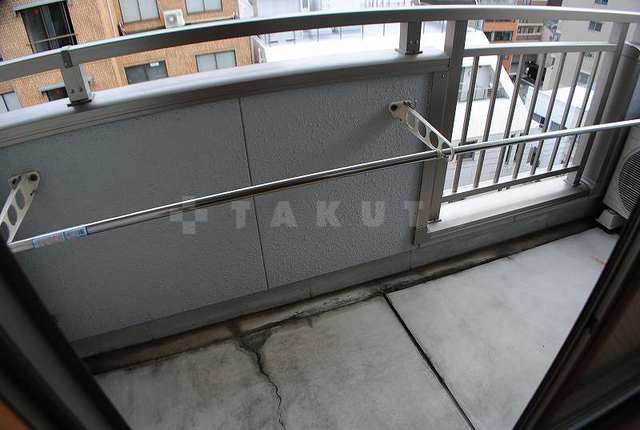 20/30 バルコニー