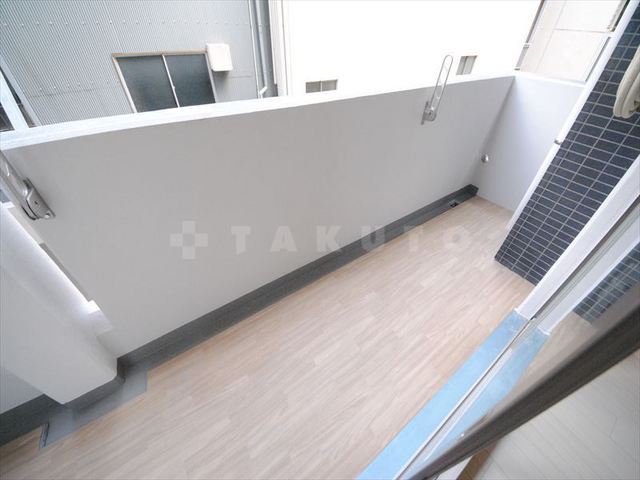 19/30 バルコニー