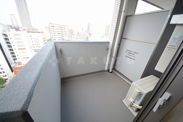 19/30 バルコニー