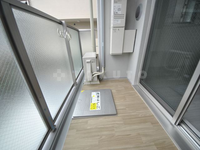 16/25 バルコニー