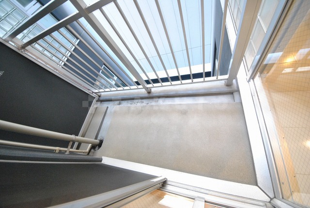 19/30 バルコニー