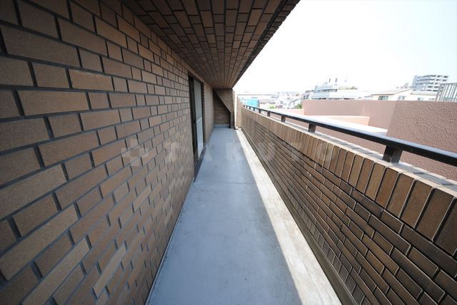 20/30 バルコニー