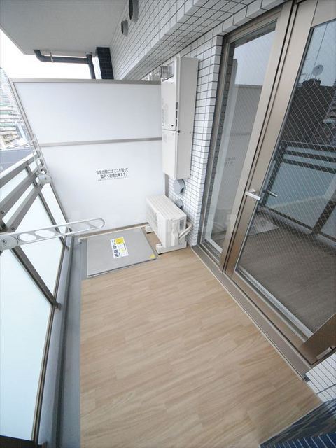 19/30 バルコニー