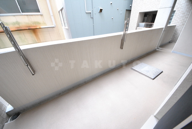 19/30 バルコニー