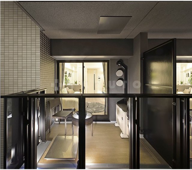 17/27 バルコニー