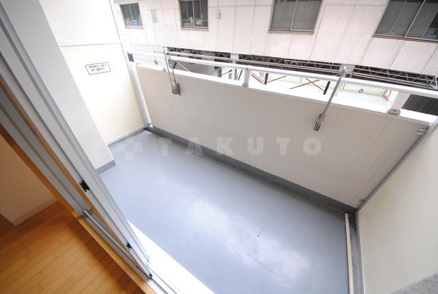 14/23 バルコニー