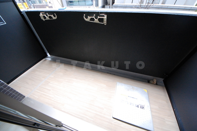 26/30 バルコニー