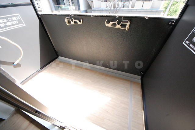 25/30 バルコニー