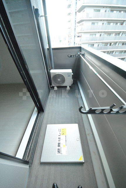 17/27 バルコニー