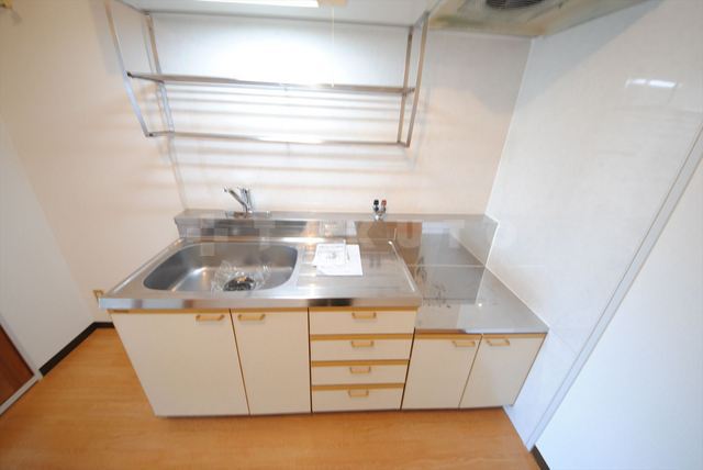 13/30 キッチン