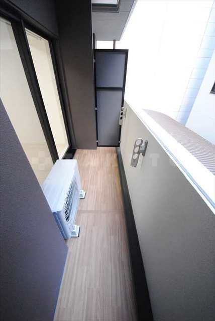 21/30 バルコニー